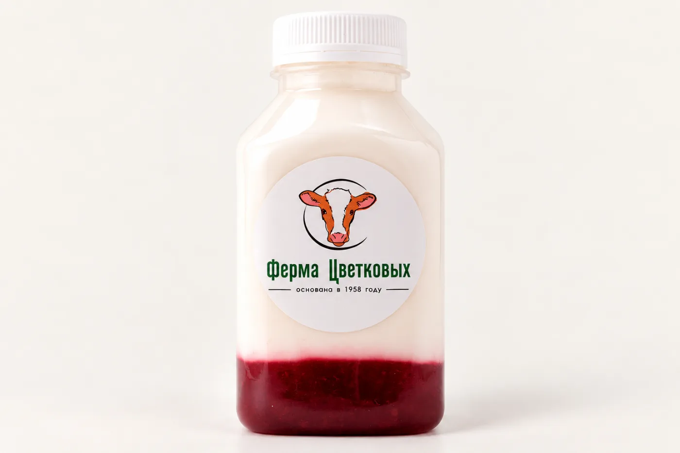 Йогурт питьевой с джемом (вишня)